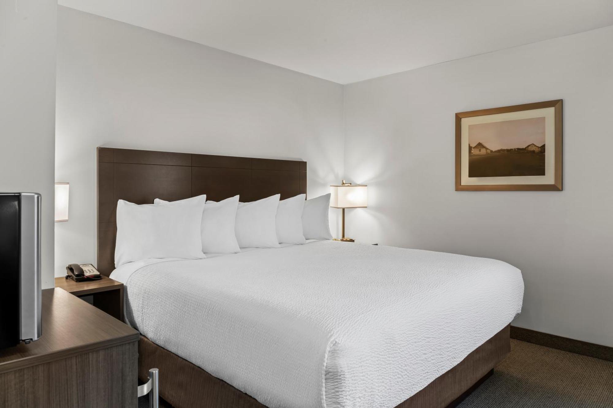 Days Inn By Wyndham Steinbach Exterior foto